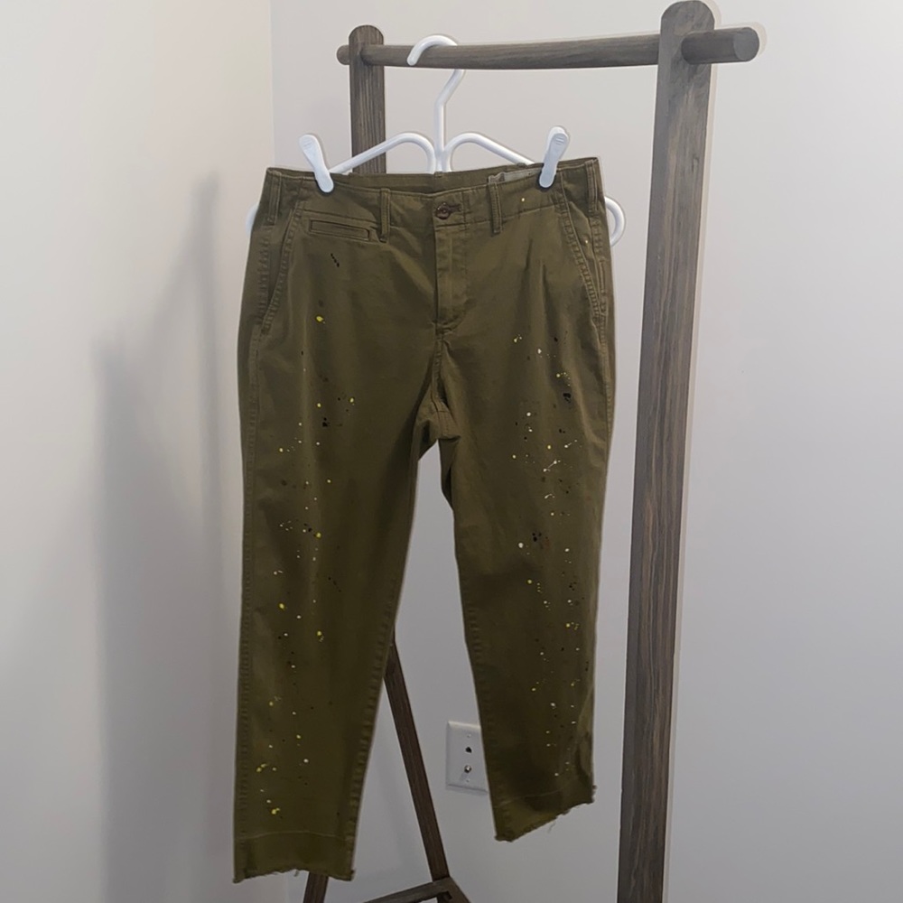 GAP - Picture 1 of 4